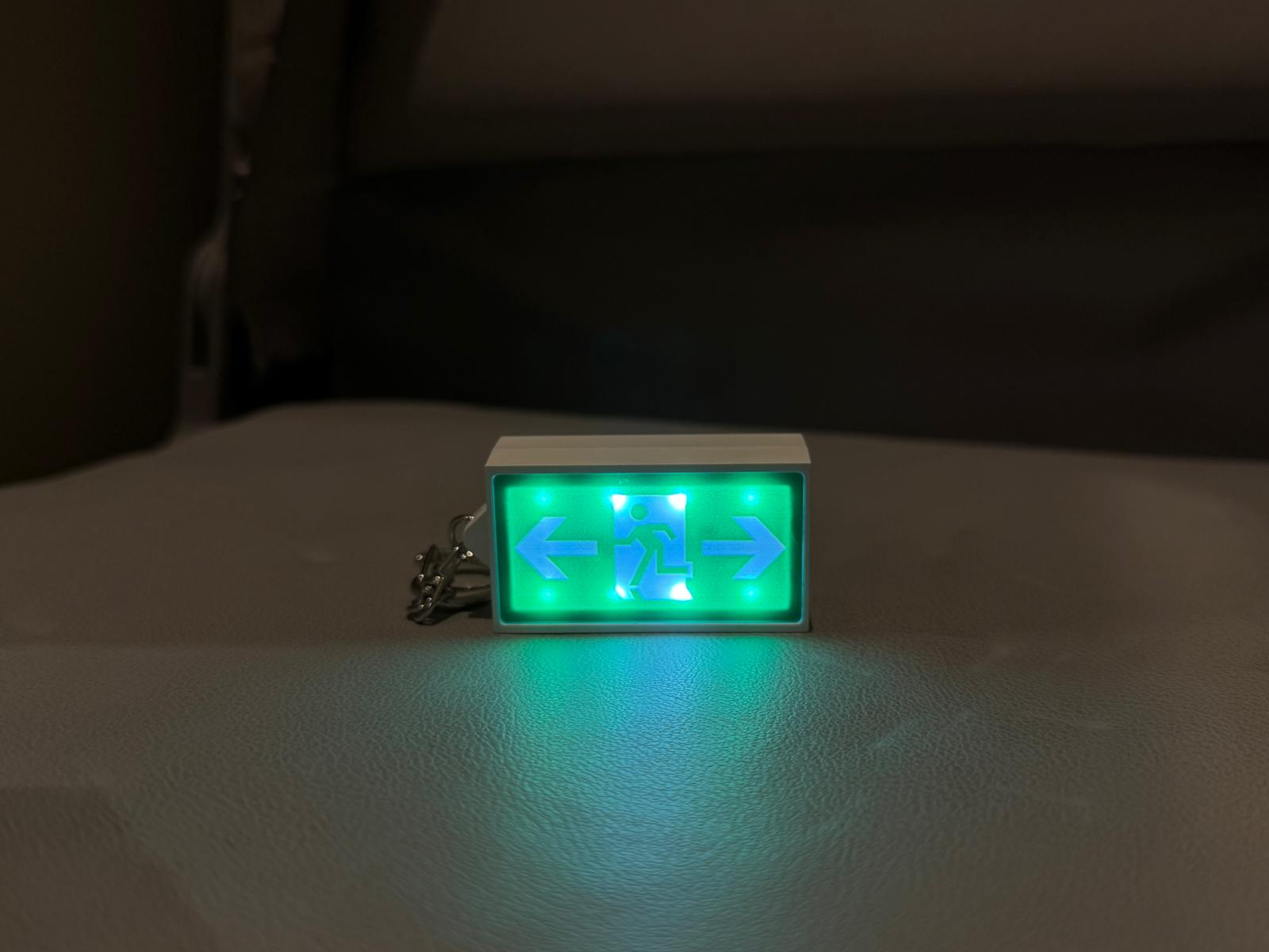(Emergency exit Sign with light)可着燈緊急出口鎖匙扣