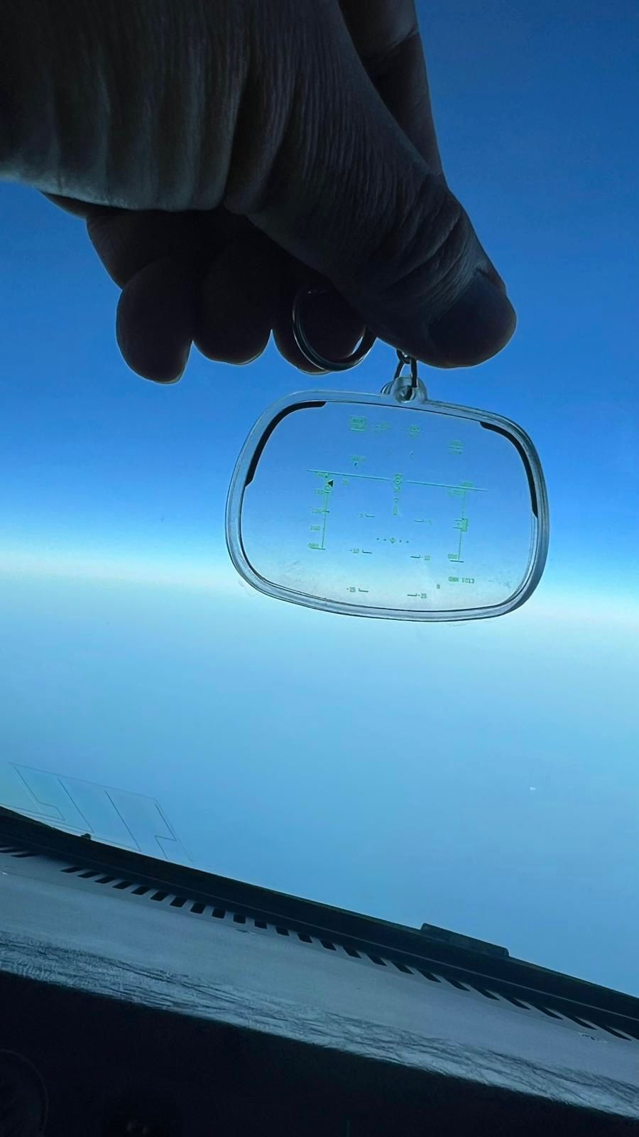 HUD 透明鎖匙扣（Head Up Display keychain)