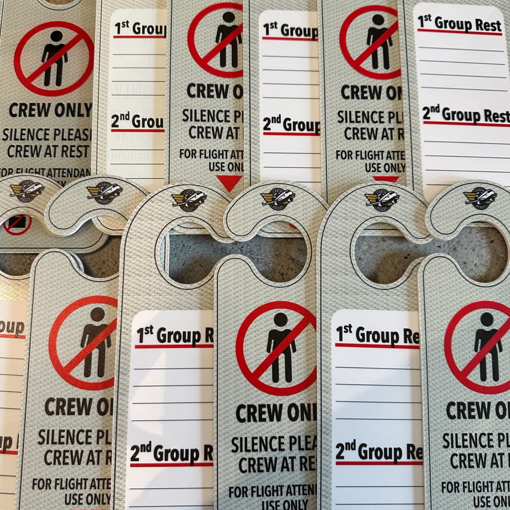Crew at Rest 靜音提示牌
